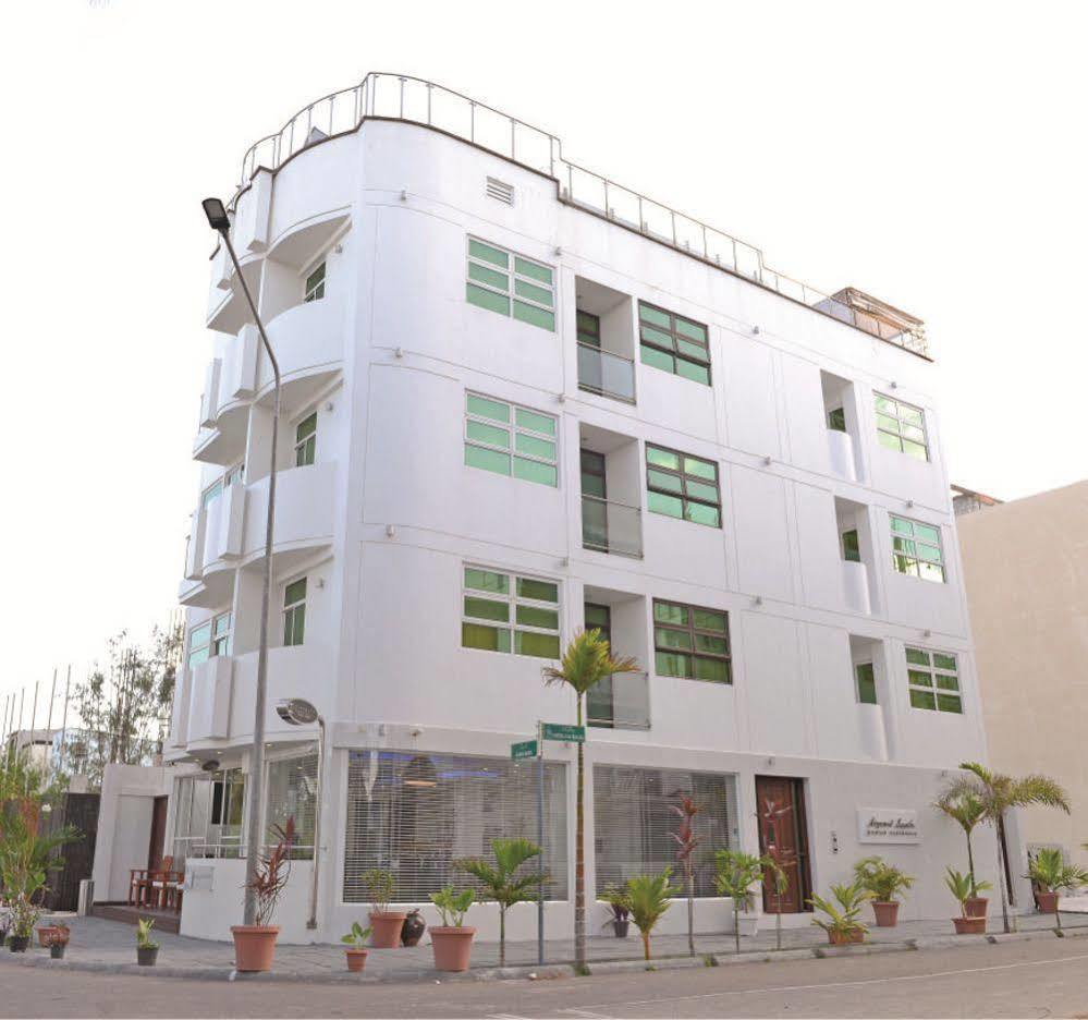 Airport Beach Hotel Hulhumale Exterior foto